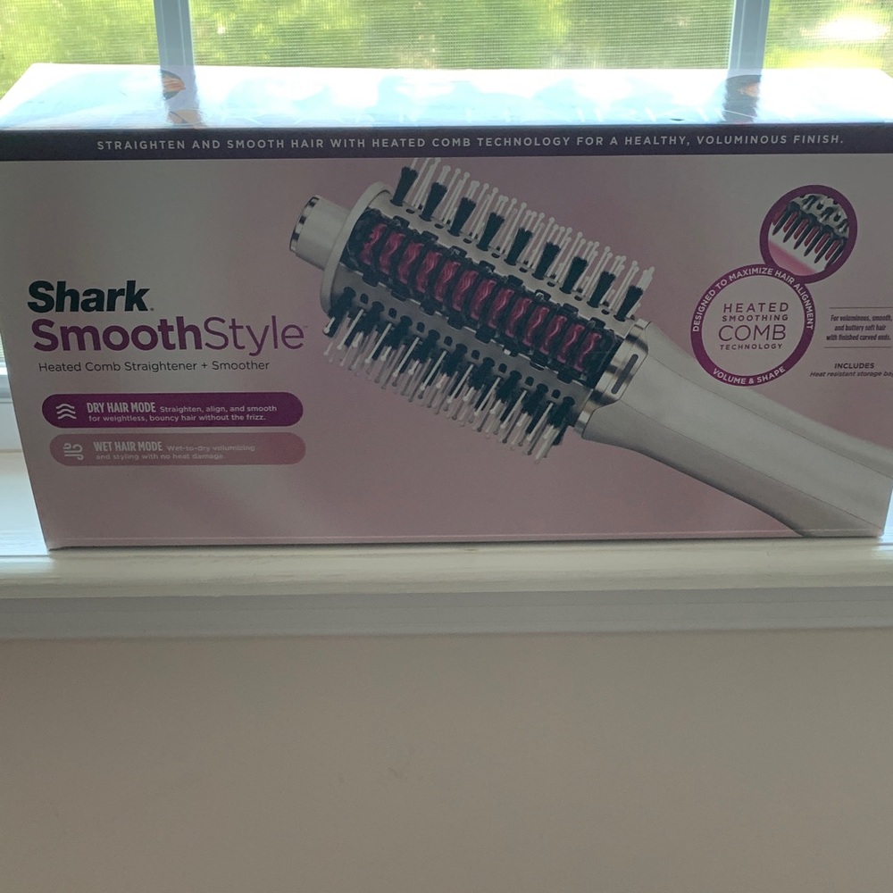 Shark Heated Comb Straightener in White and Black